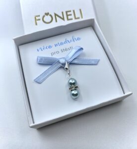 Něco modrého s perličkami PRECIOSA - světle modrá